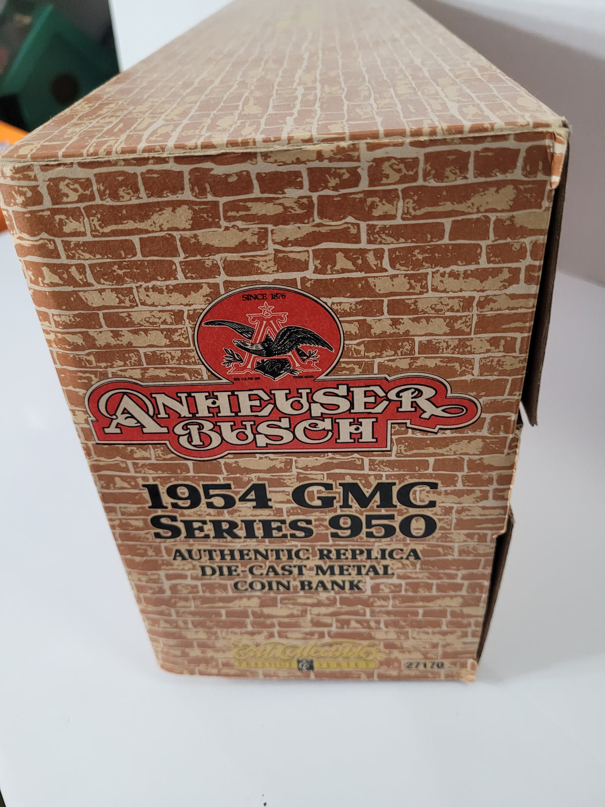 1999 ERTL Budweiser 1954 GMC Series 950 Tractor Trailer Die-Cast Coin Bank – Stock #27170 – Original Box