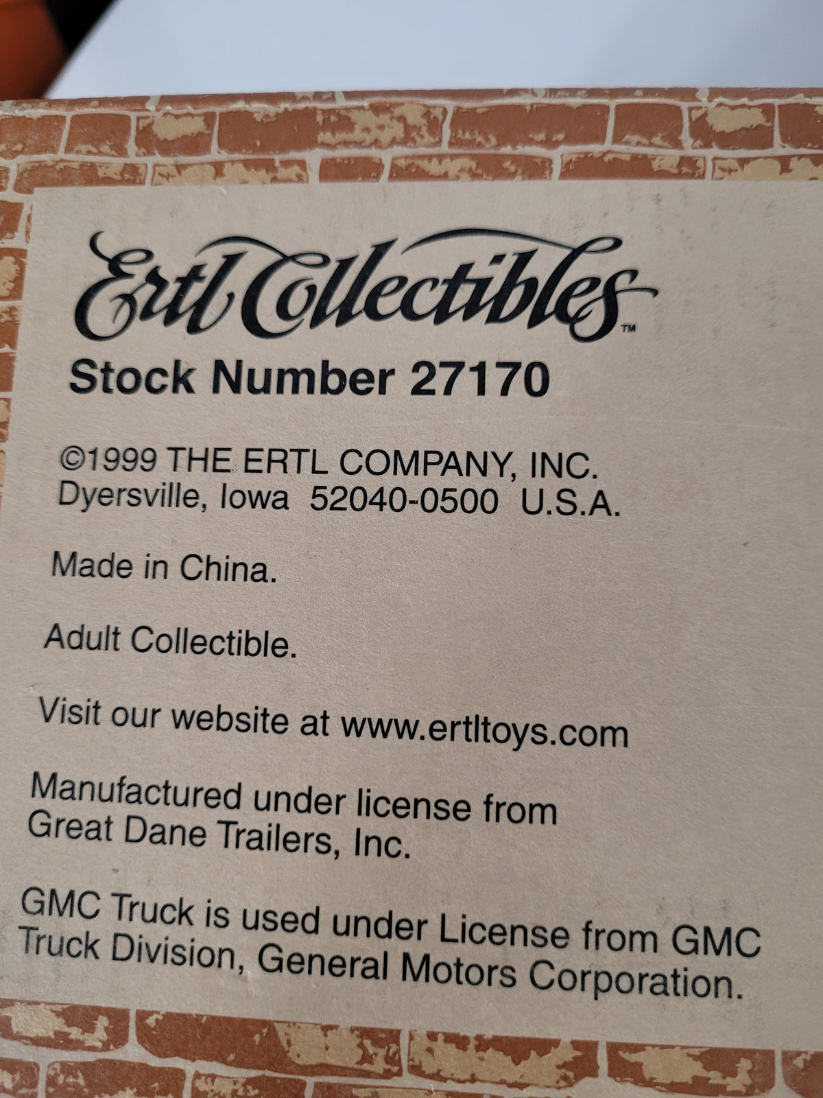 1999 ERTL Budweiser 1954 GMC Series 950 Tractor Trailer Die-Cast Coin Bank – Stock #27170 – Original Box