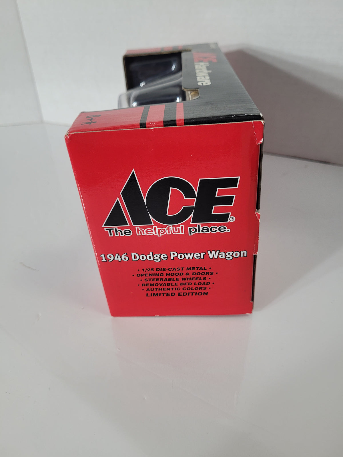 2005 ERTL Ace Hardware 1946 Dodge Power Wagon – 1:25 Die-Cast Limited Edition – 60th Anniversary