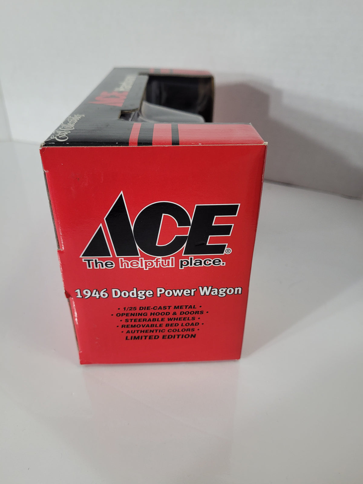 2005 ERTL Ace Hardware 1946 Dodge Power Wagon – 1:25 Die-Cast Limited Edition – 60th Anniversary