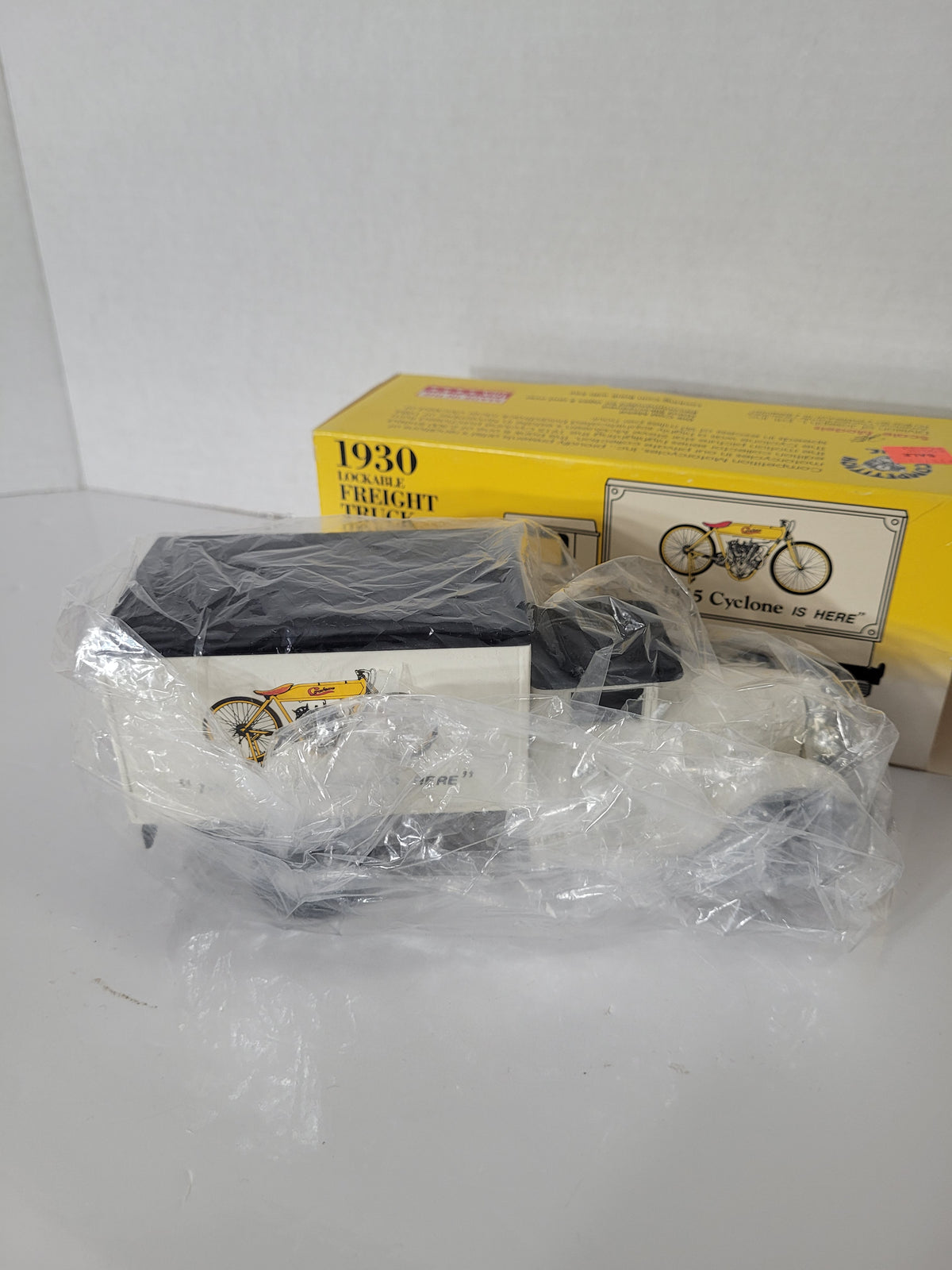 1993 ERTL Competition Motorcycles 1930 Freight Truck Coin Bank – 1915 Cyclone – Limited Edition of 2,500