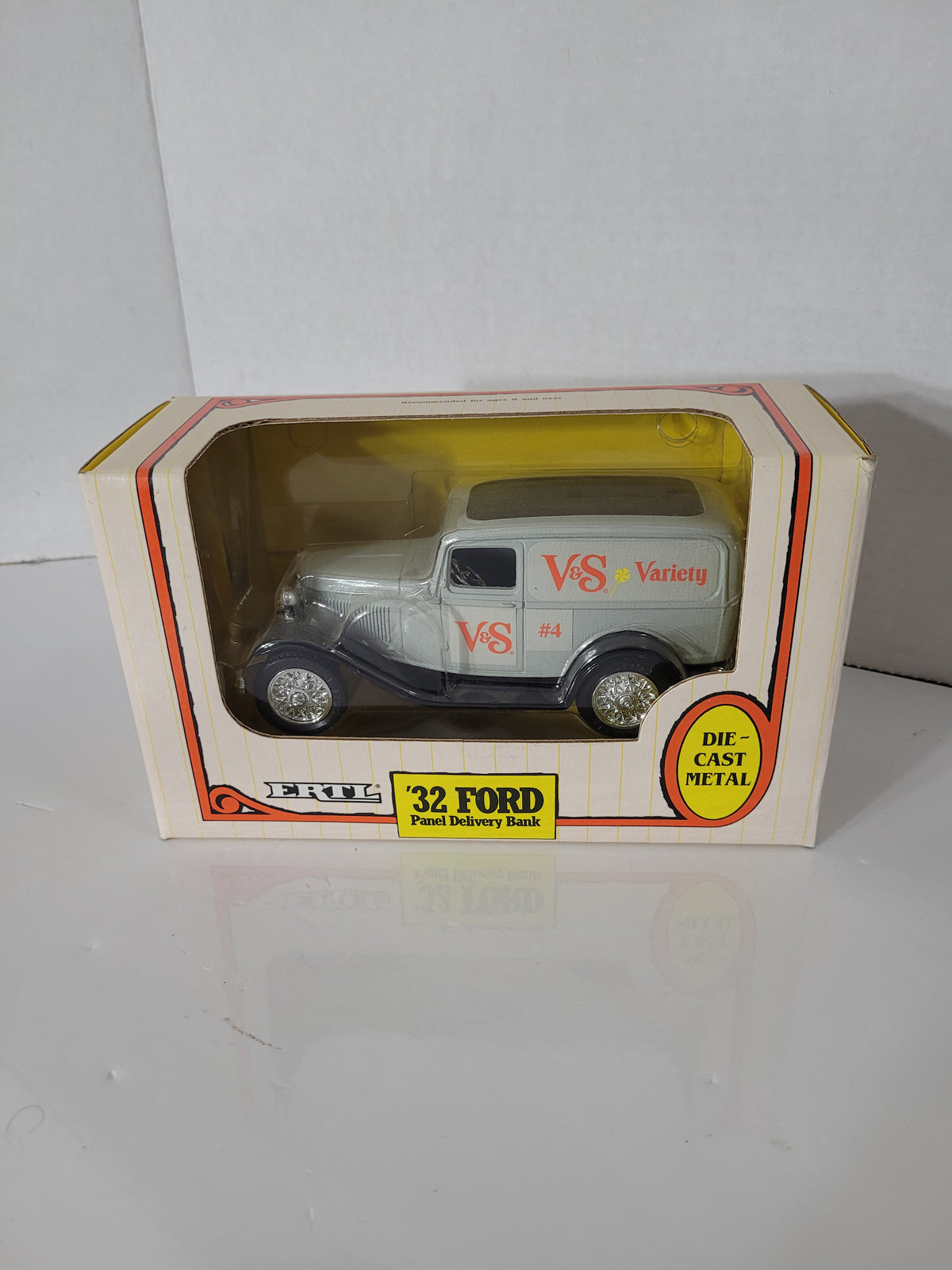 ERTL 1932 Ford Panel Delivery Coin Bank – V&S Variety #4 – Boxed 1:25 Scale