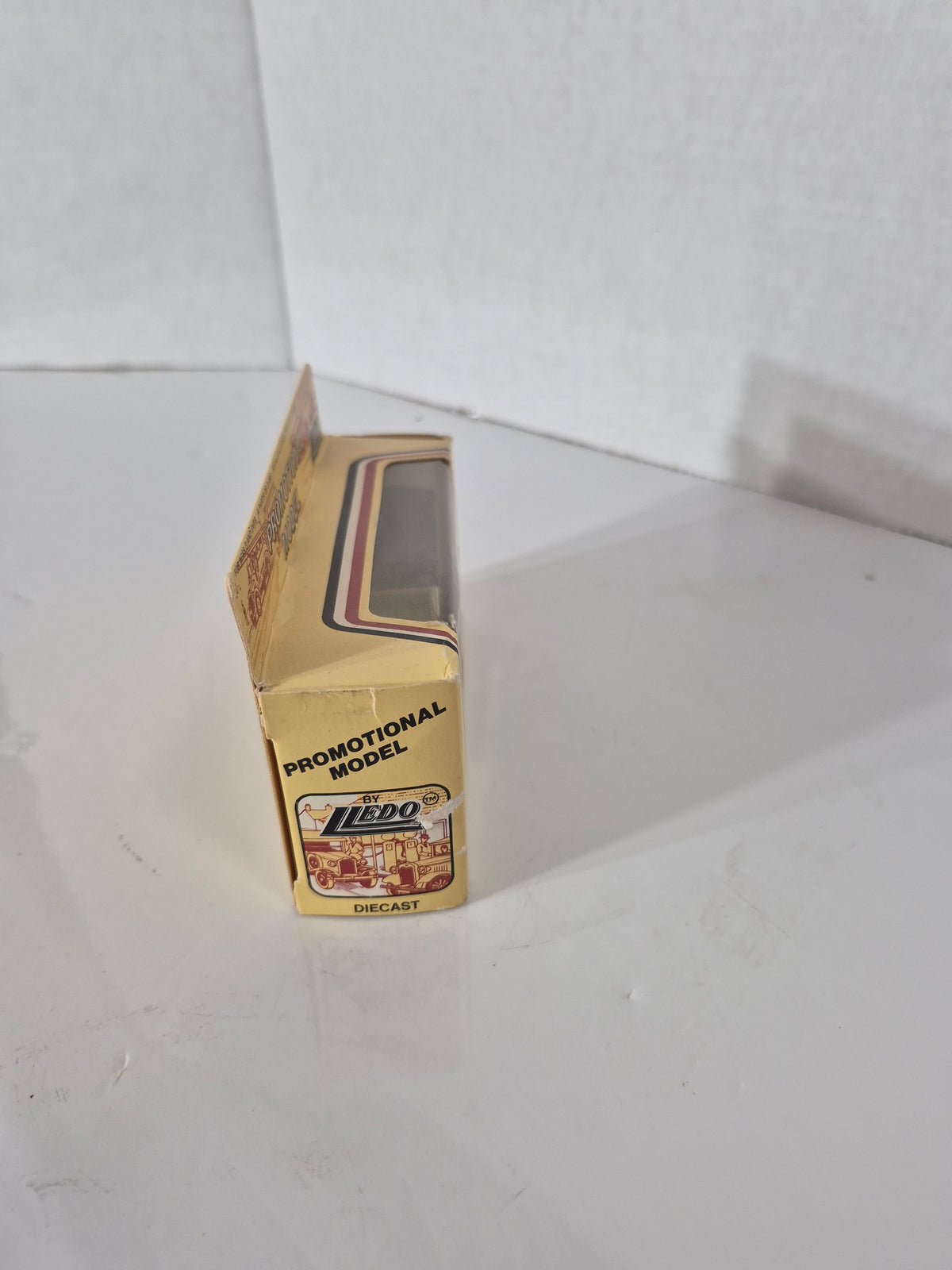 1988 Lledo Home Hardware Golf Tournament Die-Cast Van – Boxed