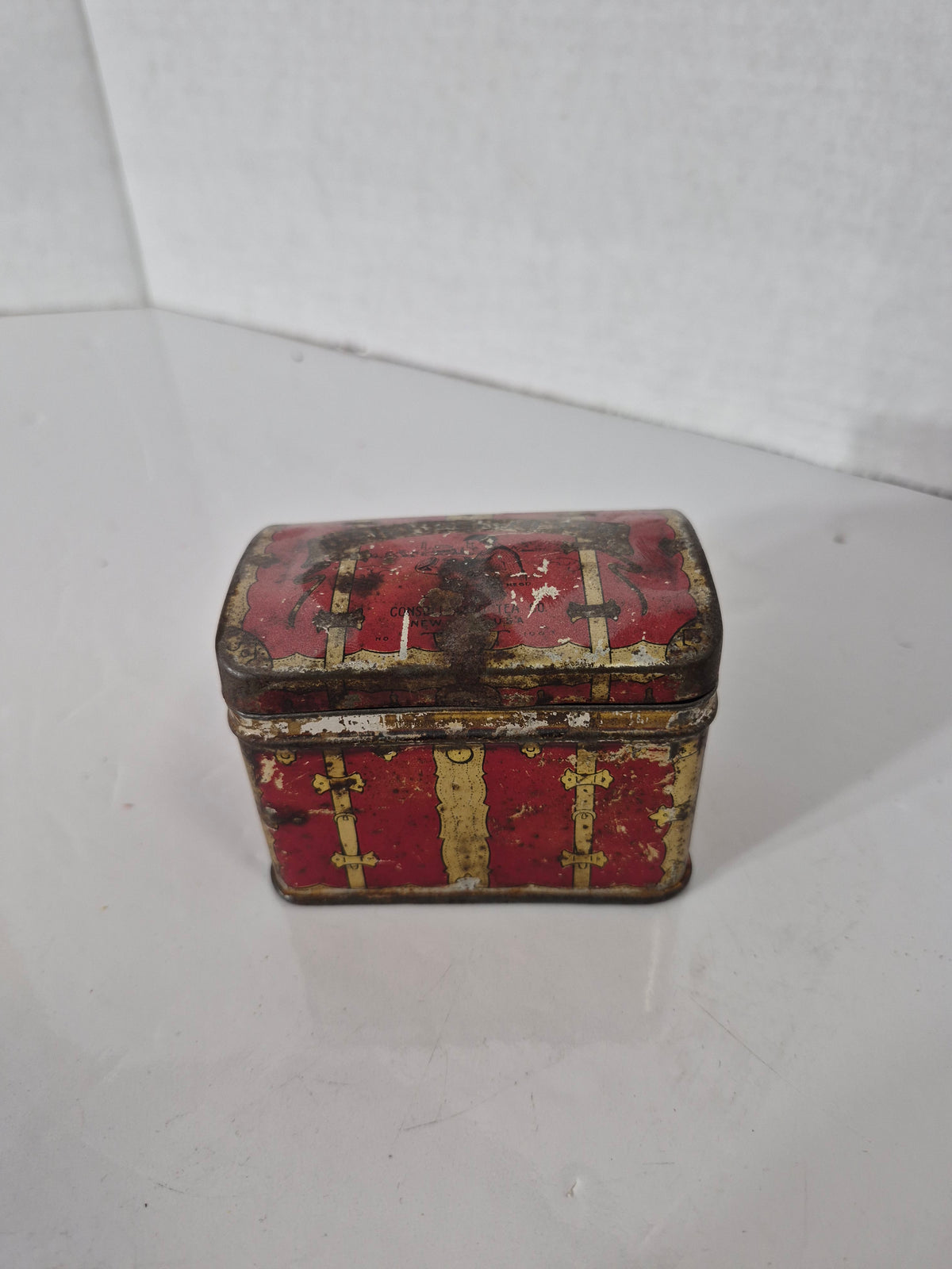 Antique Swee-Touch-Nee Tea Tin – Consolidated Tea Co. New York – Trunk Style