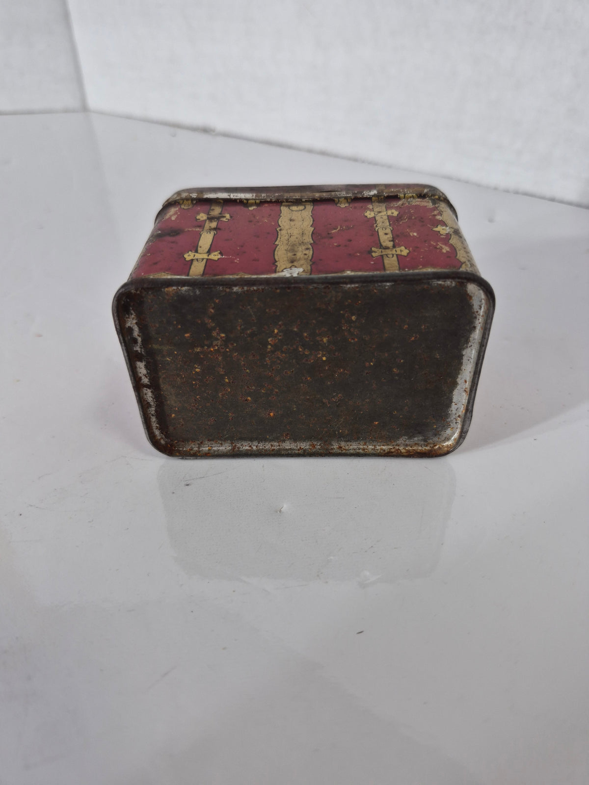 Antique Swee-Touch-Nee Tea Tin – Consolidated Tea Co. New York – Trunk Style