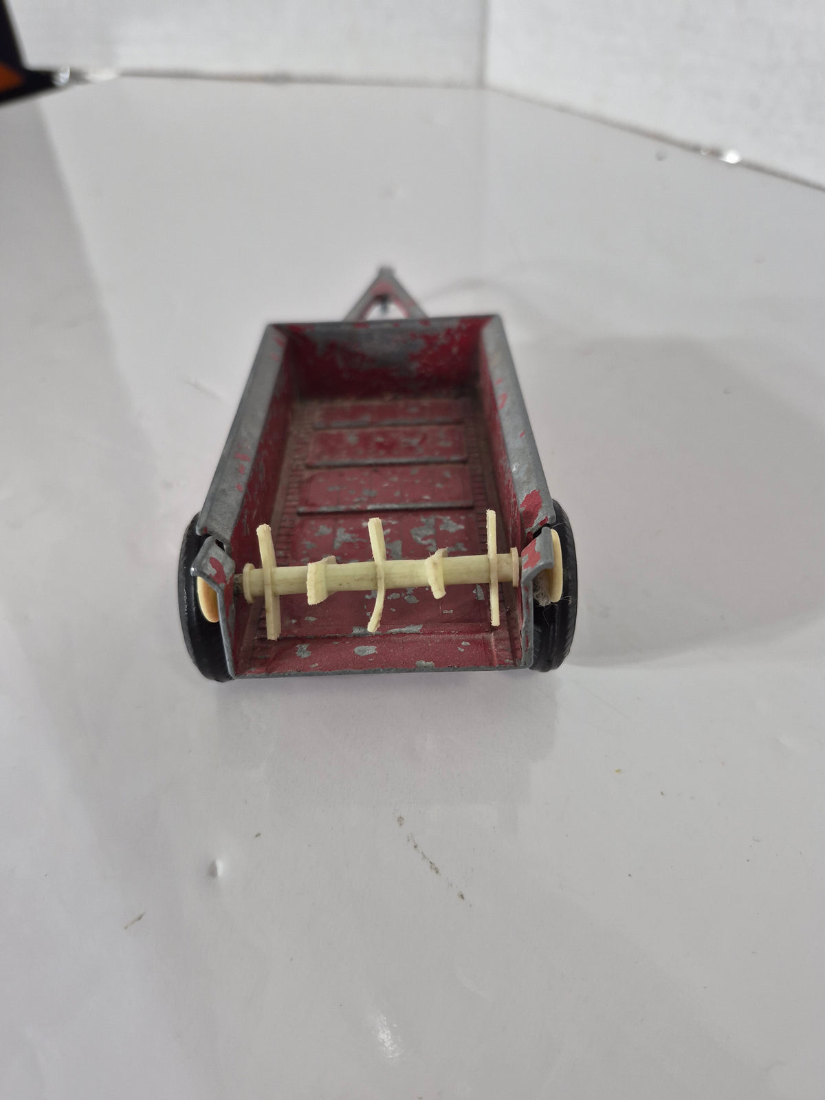 Vintage ERTL Red Farm Manure Spreader Toy – Dyersville Iowa – Made in USA