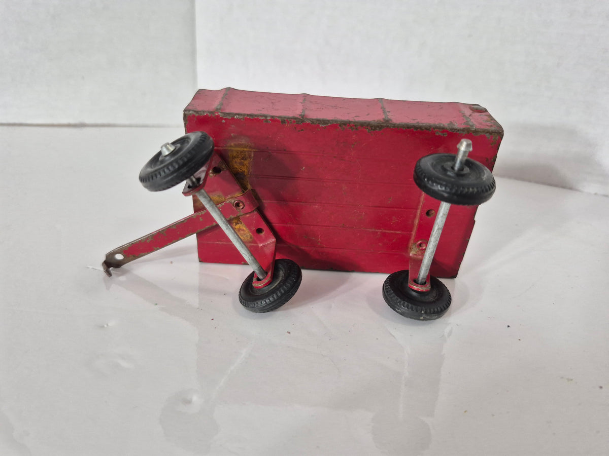 Vintage ERTL Red Farm Wagon – Dyersville Iowa – Made in USA