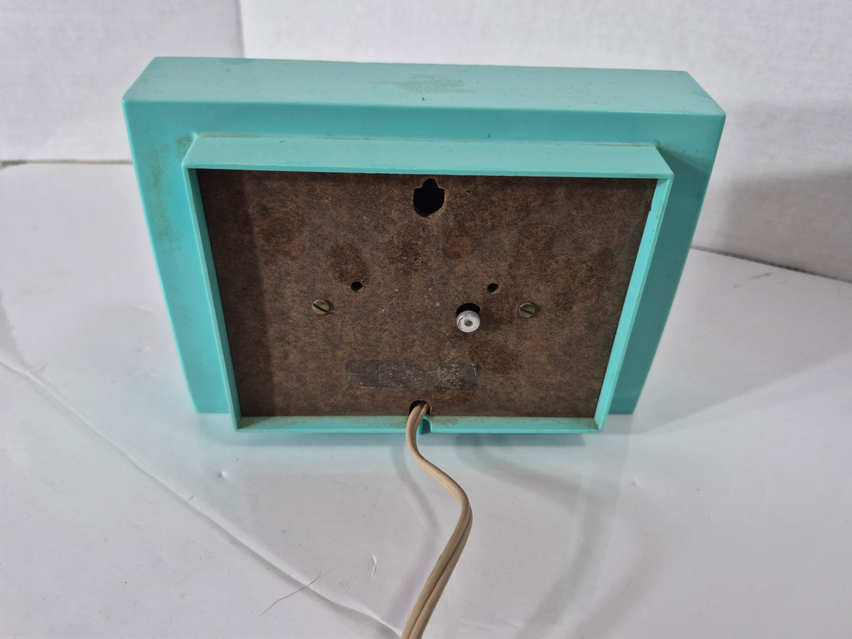 Vintage Canadian General Electric Turquoise Electric Clock – Working – Mid-Century Modern