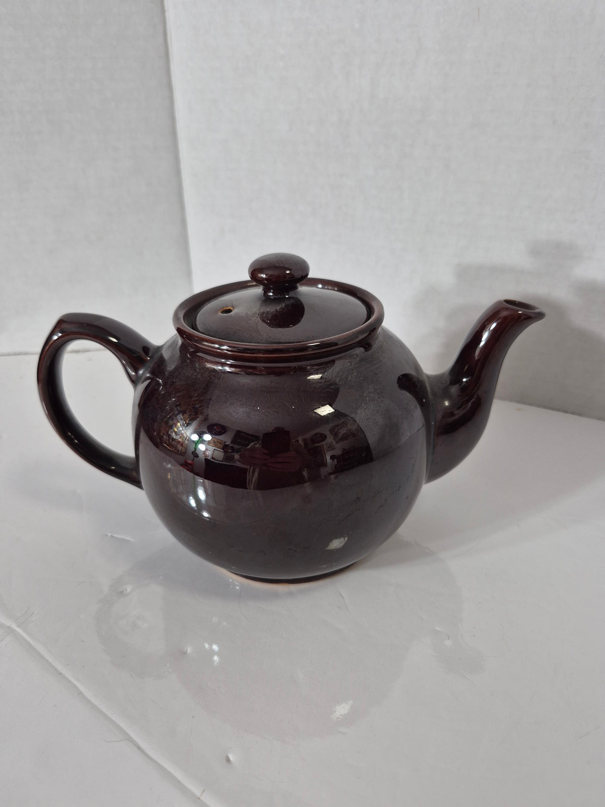 Vintage Sadler England Brown Glaze Teapot – Classic Brown Betty Style – Approx. 9" × 6"
