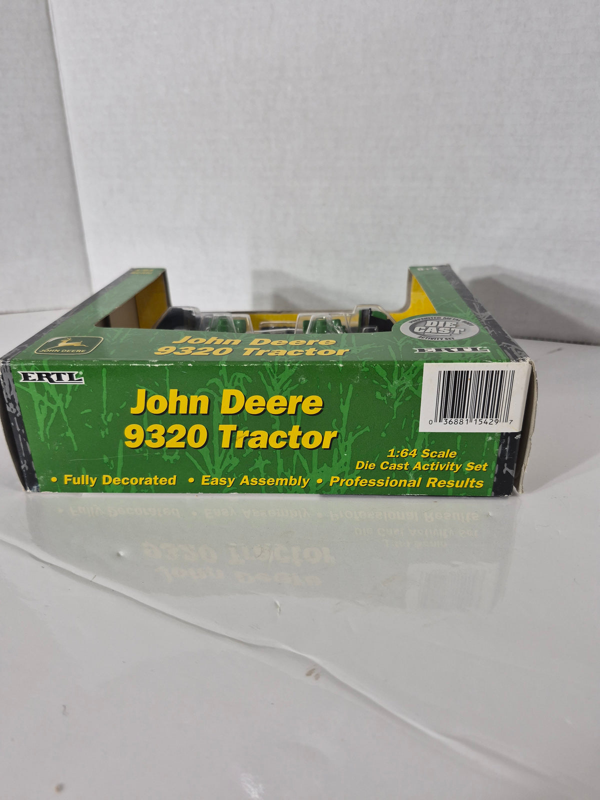 ERTL John Deere 9320 Tractor 1:64 Scale Die-Cast Activity Set – No. 15429 – Boxed