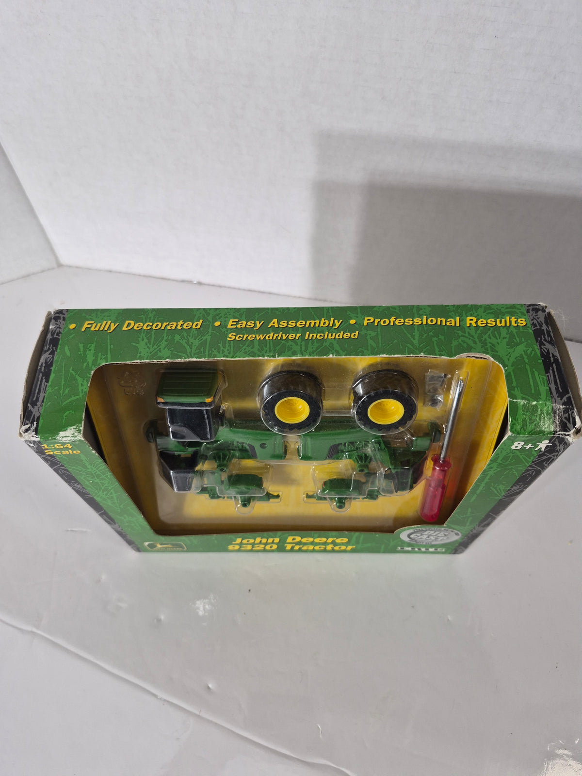 ERTL John Deere 9320 Tractor 1:64 Scale Die-Cast Activity Set – No. 15429 – Boxed