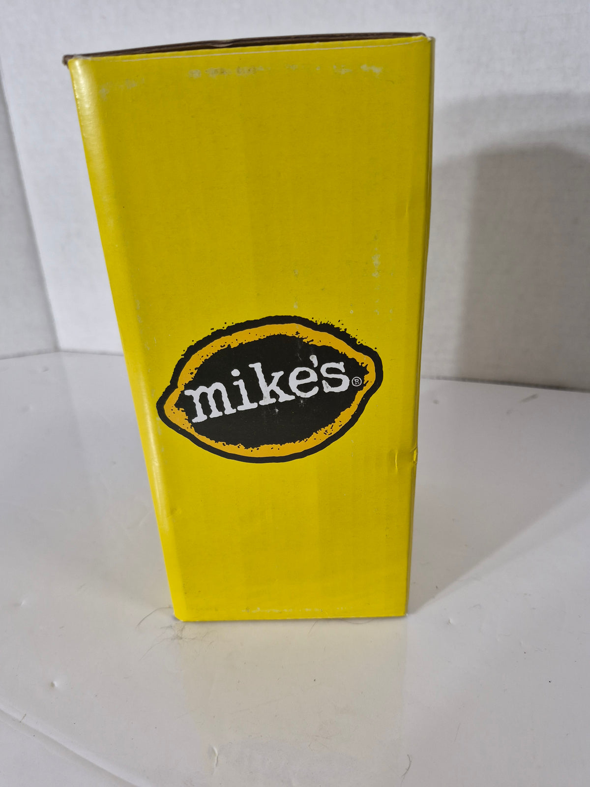 Mike’s Hard Lemonade 16 oz Mason Jar Drinking Mug with Bamboo Lid, Metal Straw, Cleaning Brush & Original Box