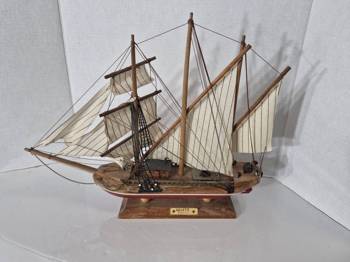 Goleta Siglo XIX Wooden Schooner Model Ship – 17 x 14 x 2.5 in.