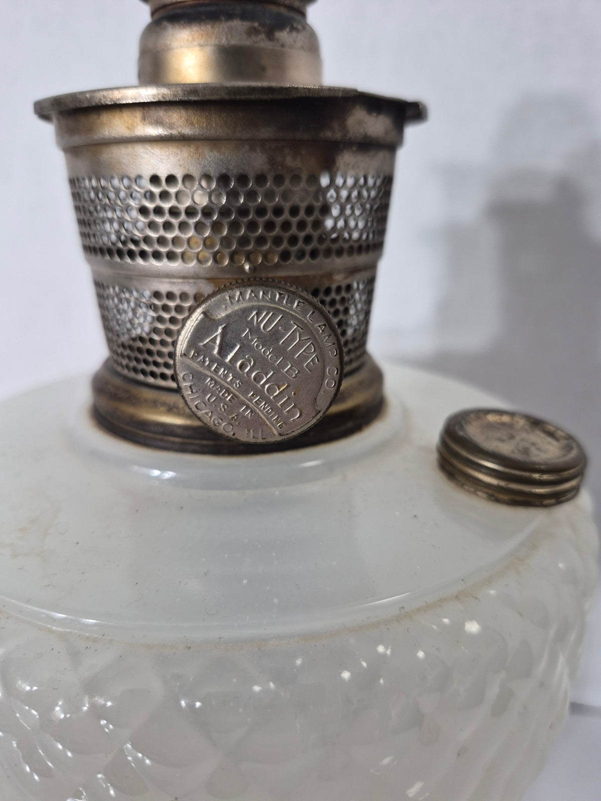 Aladdin Nu-Type Model B-85 White Moonstone Diamond Quilt Kerosene Lamp – c.1937