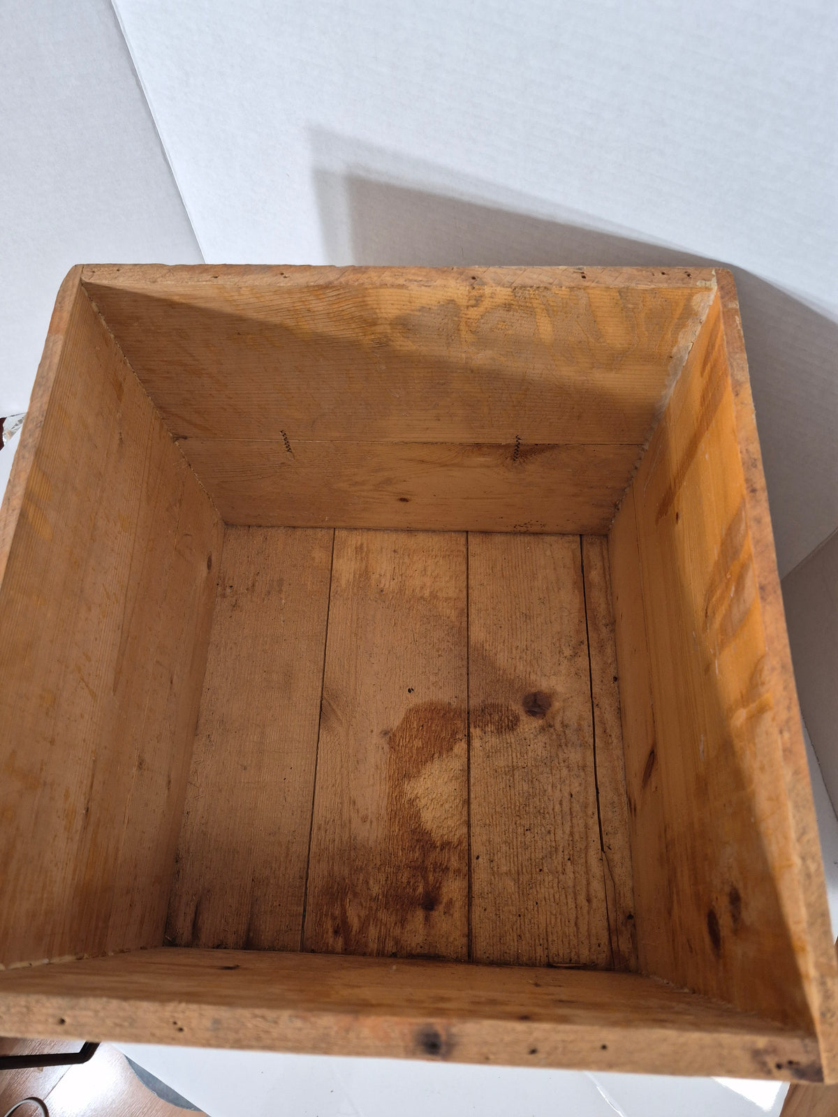 Vintage Saskatchewan Canadian Butter 56 lb Wooden Shipping Crate – 13.25" × 13.5" × 11.5"
