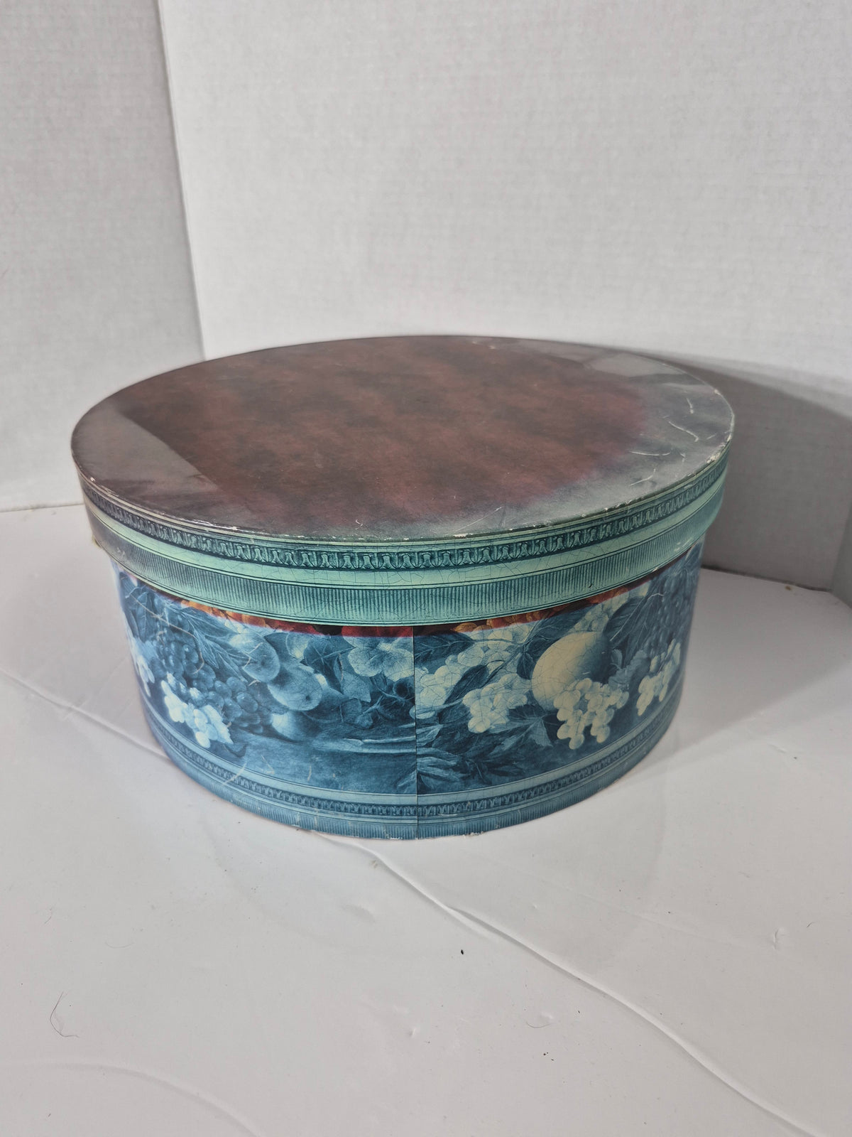 Vintage Round Floral & Fruit Hat Box with Rope Handle – 13"