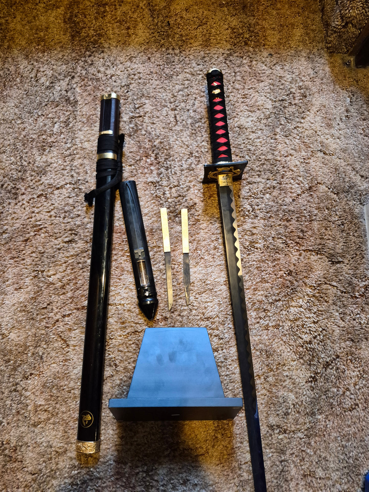 Franklin Mint Imperial Samurai Sword Display Set – Katana, Lacquered Scabbard, Stand & 2 Accessories – Approx. 39 in.