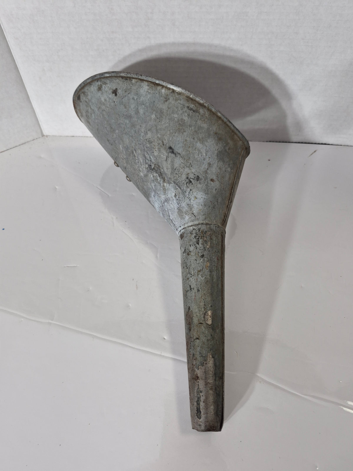 Vintage James B. Carter Ltd. Winnipeg Galvanized Metal Oil Funnel – Canadian Farm Garage Tool