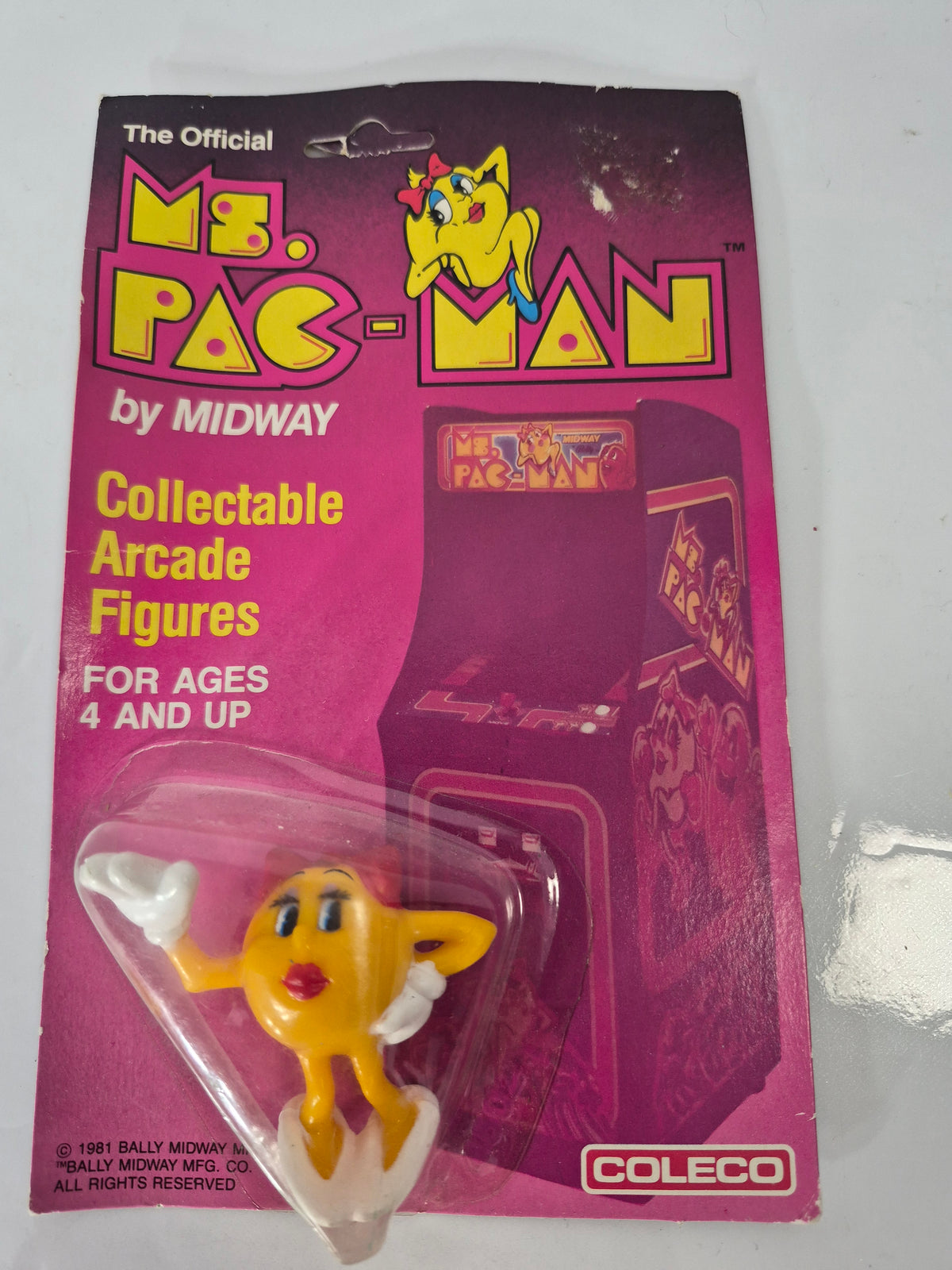 1982 Coleco Ms. Pac-Man #4502 Collectable Arcade Figure – Original Carded Package