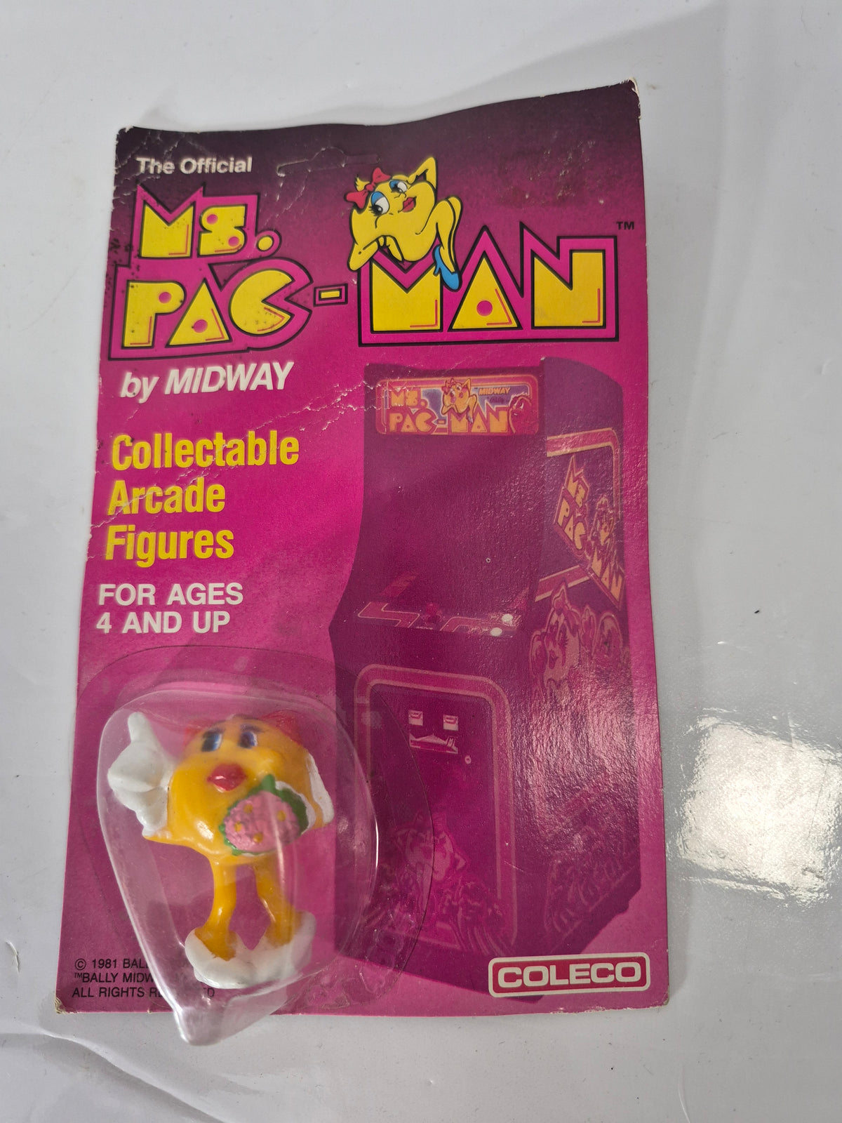 1982 Coleco Ms. Pac-Man #4502 Collectable Arcade Figure – Original Carded Package