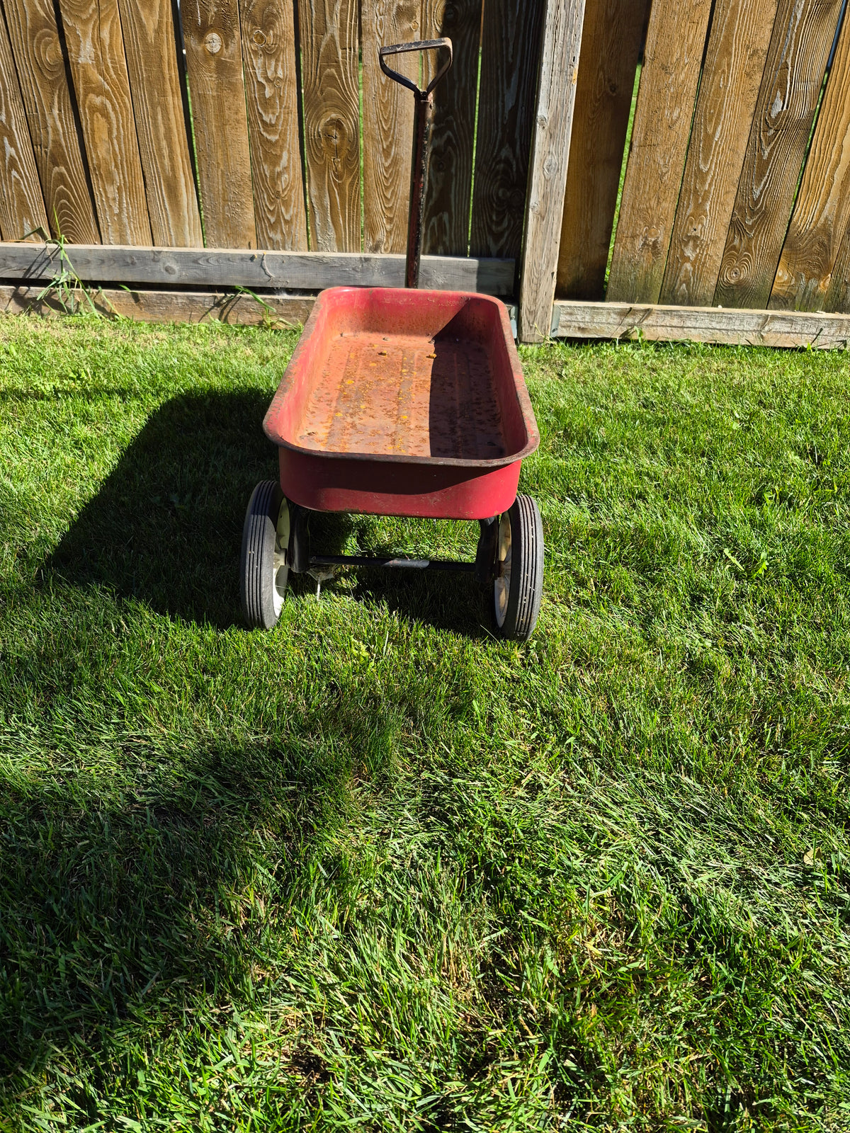 Vintage Canadian Henry Express Red Steel Pull Wagon – 33"