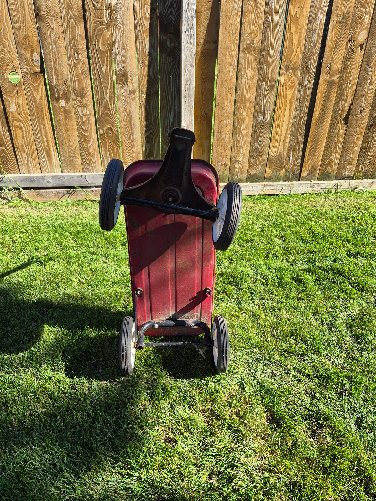 Vintage Canadian Henry Express Red Steel Pull Wagon – 33"