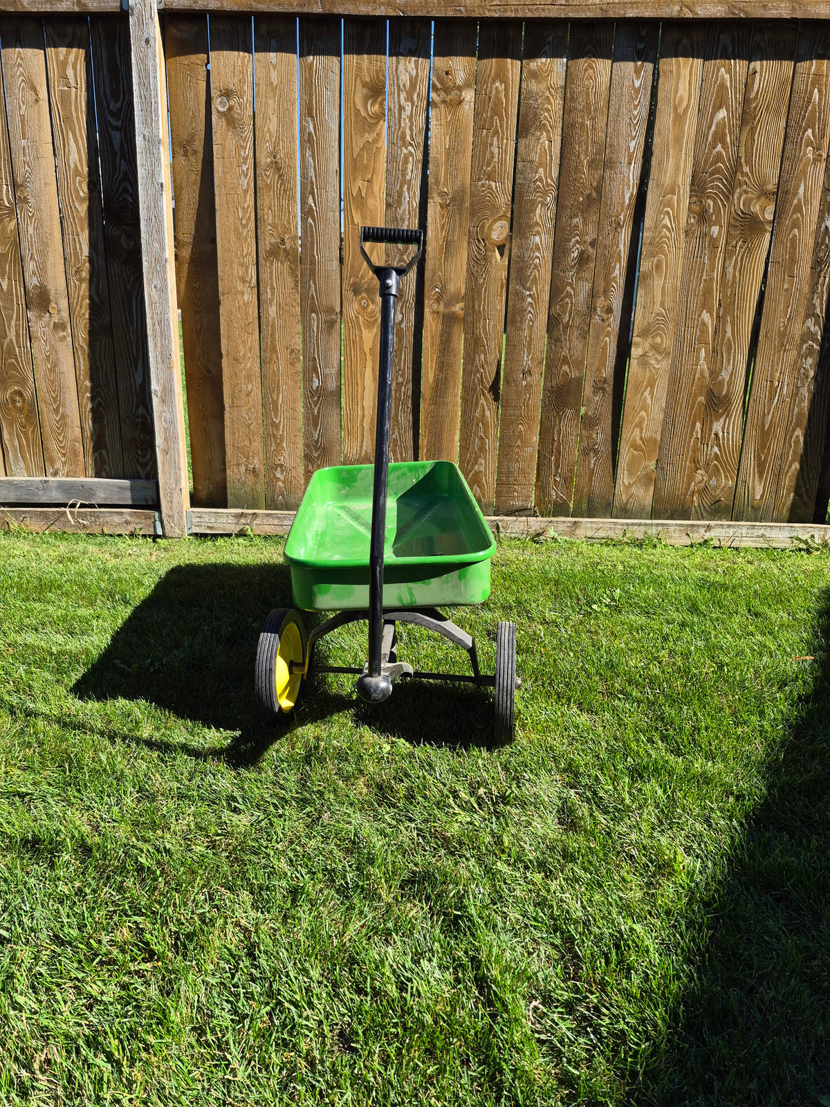 John Deere 36" Steel Pull Wagon – Green & Yellow – Discontinued ERTL/TOMY
