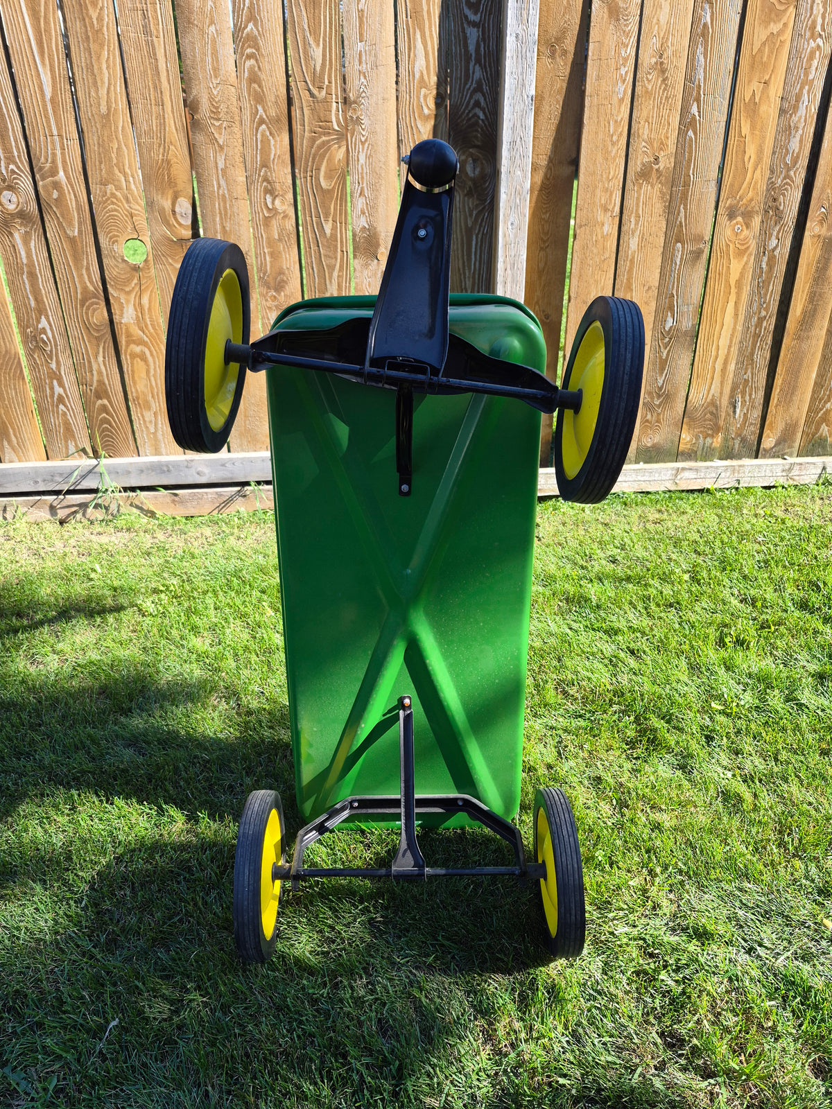 John Deere 36" Steel Pull Wagon – Green & Yellow – Discontinued ERTL/TOMY