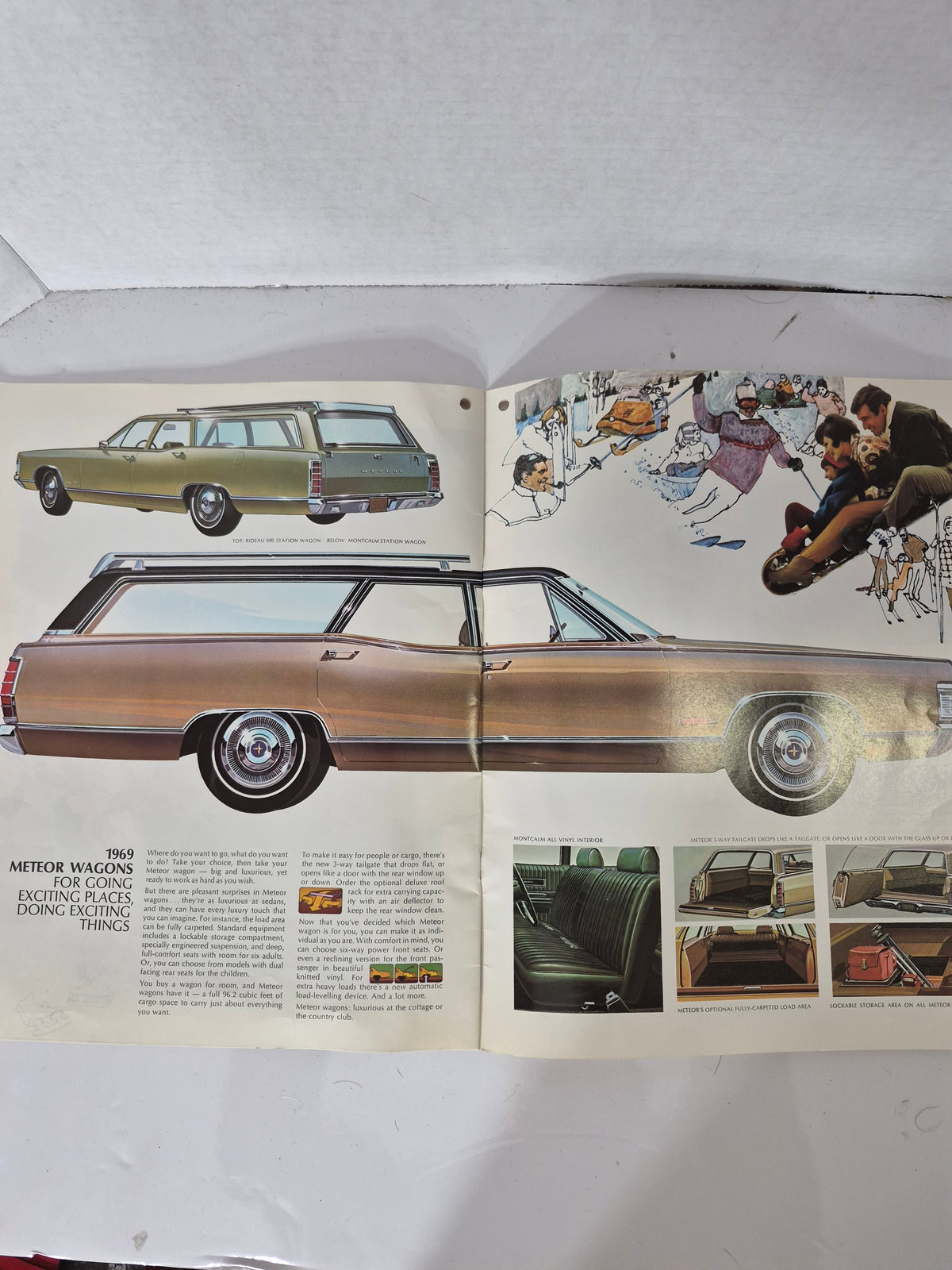 Original 1969 Ford Meteor Sales Brochure – Montcalm S33 • Rideau • LeMoyne – Canadian Mercury Dealer Literature