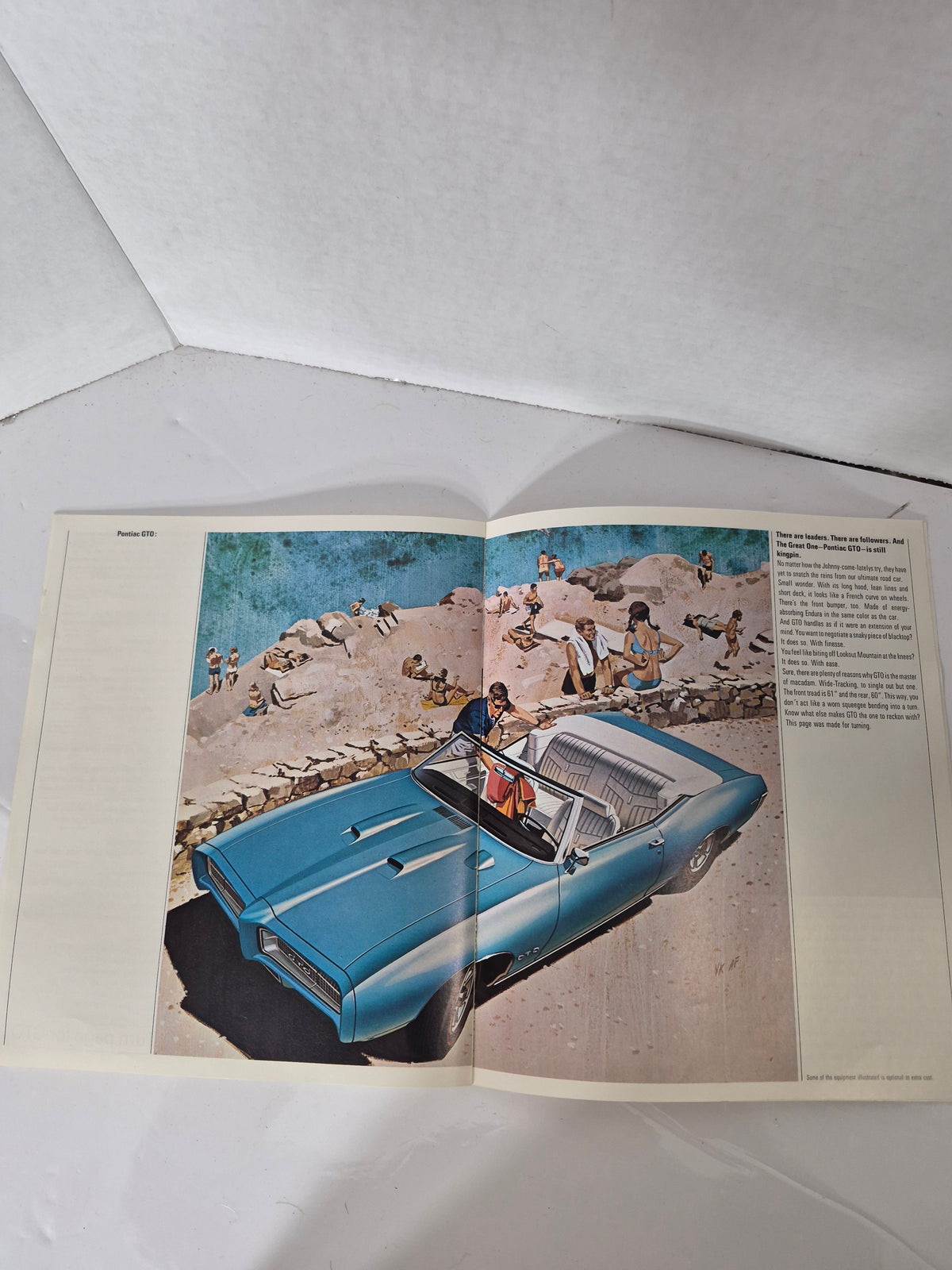 Original 1969 Pontiac Firebird & GTO Sales Brochure – Canadian GM – Muscle Car Literature