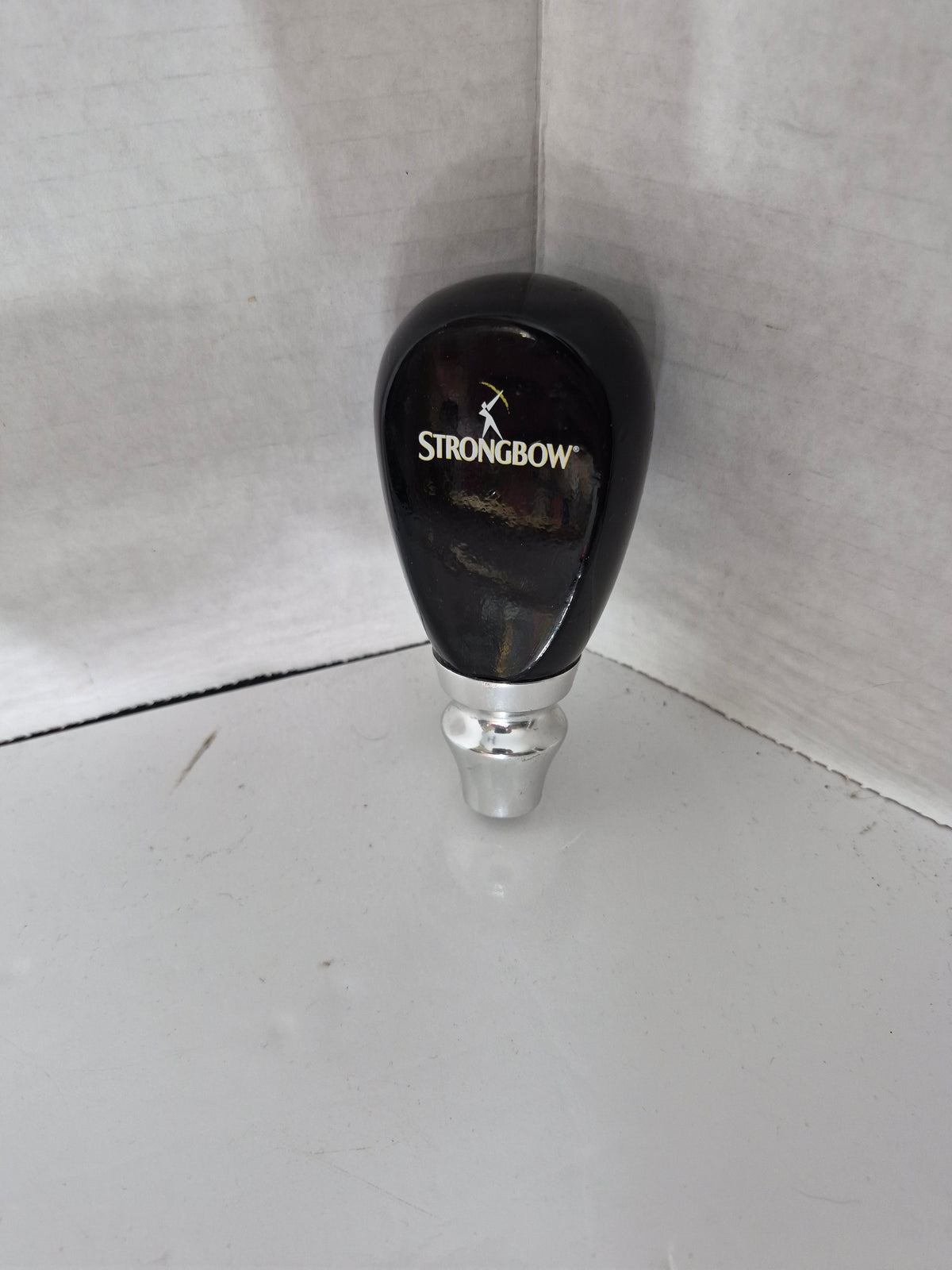 Strongbow Hard Cider Black Beer Tap Handle – Pub & Bar Advertising – 4.5" x 2"