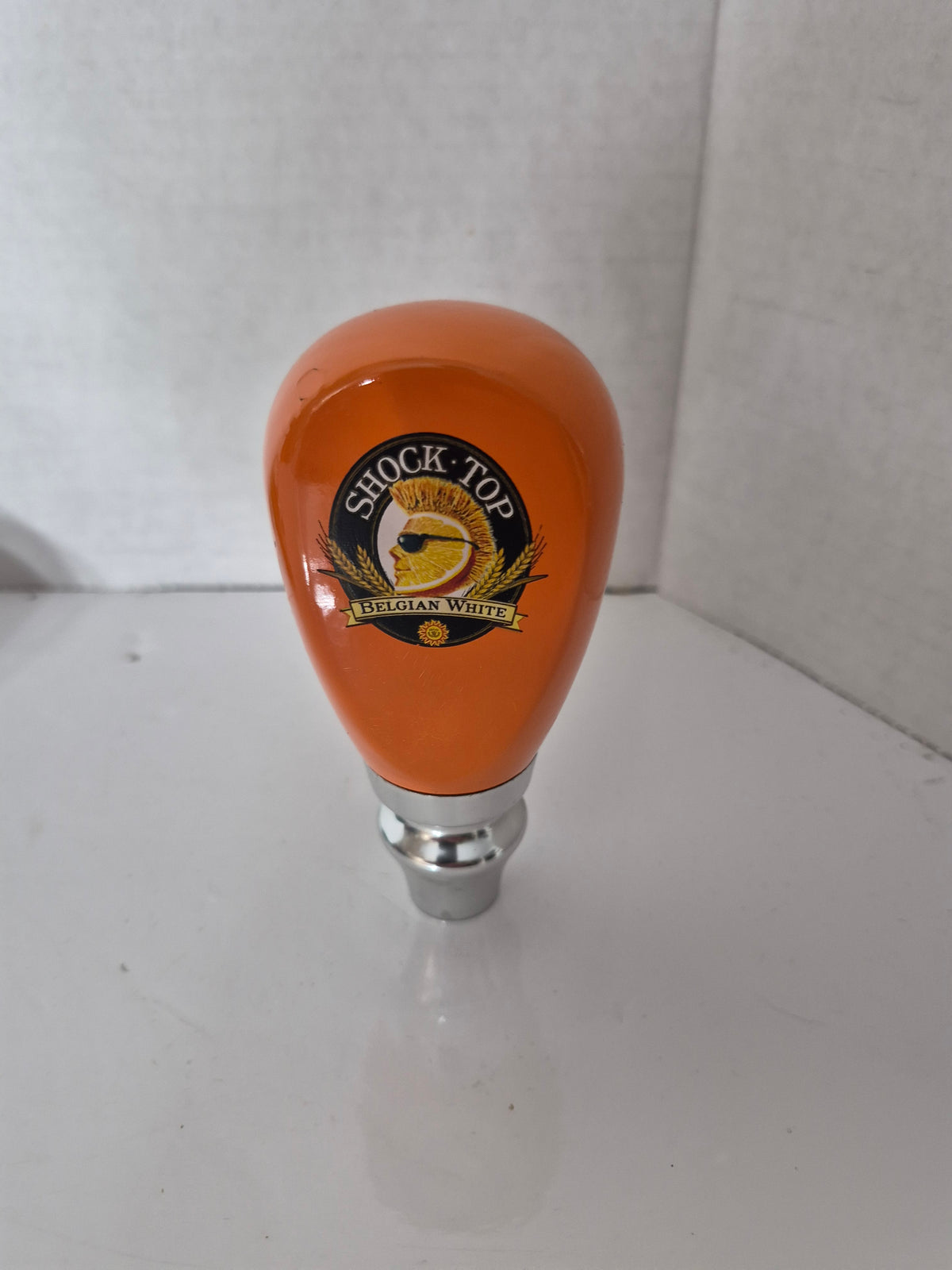 Shock Top Belgian White Orange Beer Tap Handle – Anheuser-Busch Breweriana – 4.5" x 2"