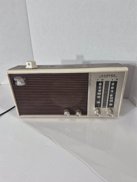 Vintage Lloyd's Solid State AM/FM Tabletop Radio – Model 7H15-12A – 2 Speaker – Working – Retro Woodgrain