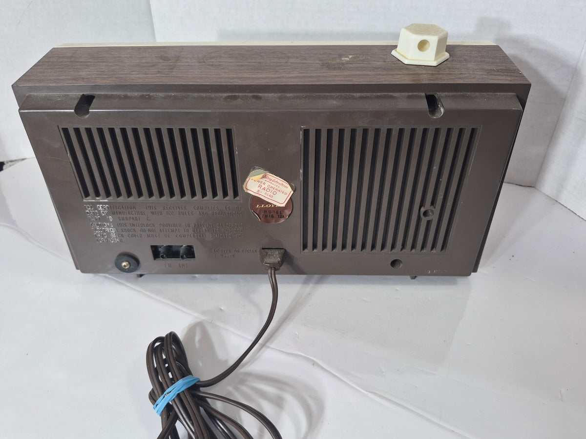 Vintage Lloyd's Solid State AM/FM Tabletop Radio – Model 7H15-12A – 2 Speaker – Working – Retro Woodgrain