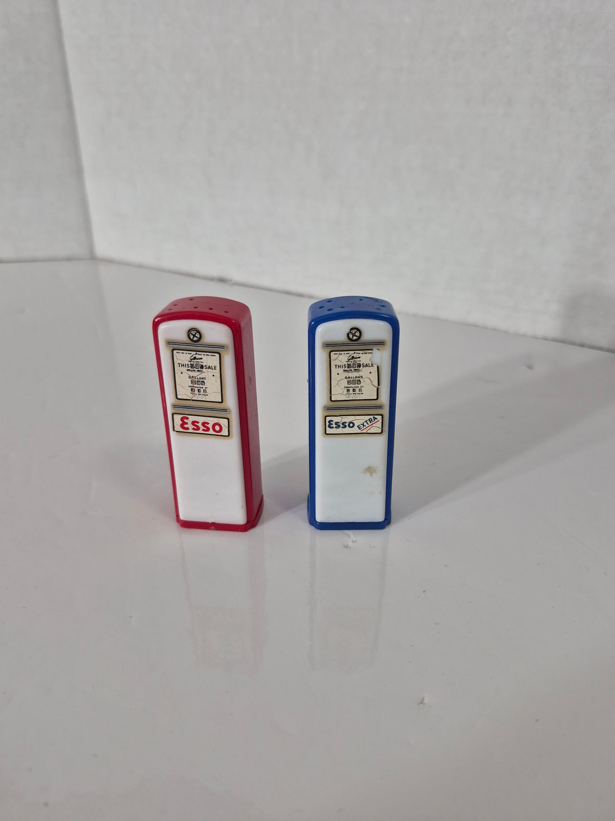 Esso Gas Pump Salt & Pepper Shakers – Esso & Esso Extra – Eamon & Keogan Motors, Biggar SK
