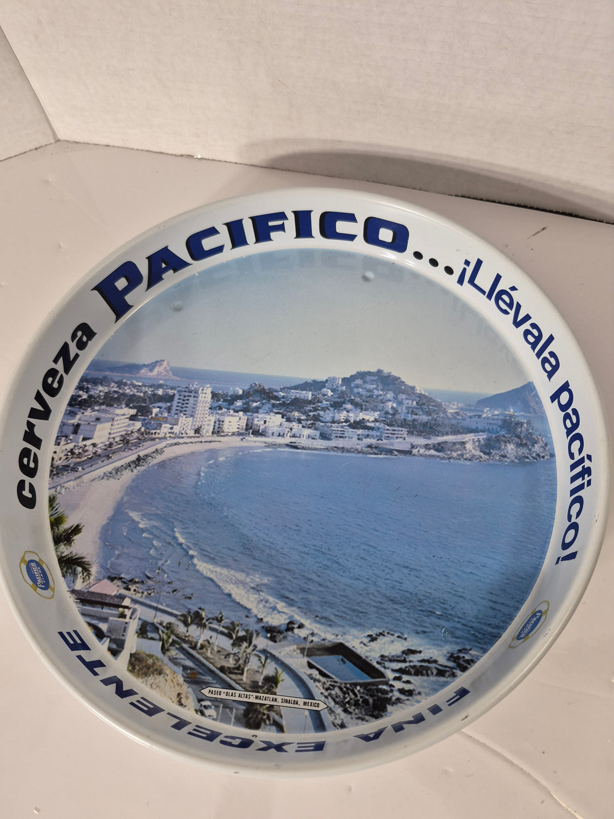 Cerveza Pacifico Tin Beer Tray – Mazatlán Beach Scene – 13.25 in.