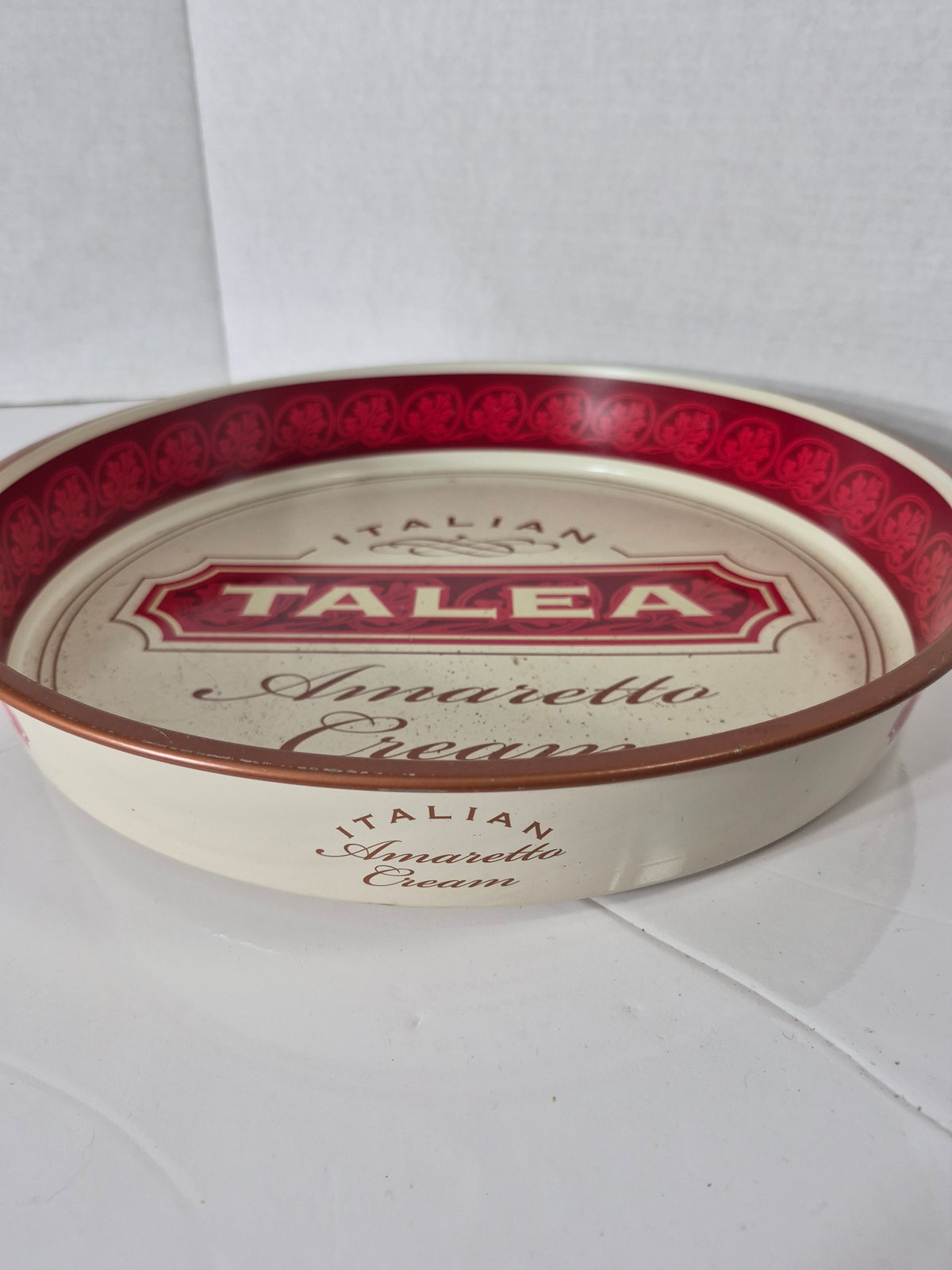 Talea Italian Amaretto Cream Tin Serving Tray – 14 in. – Red & Cream