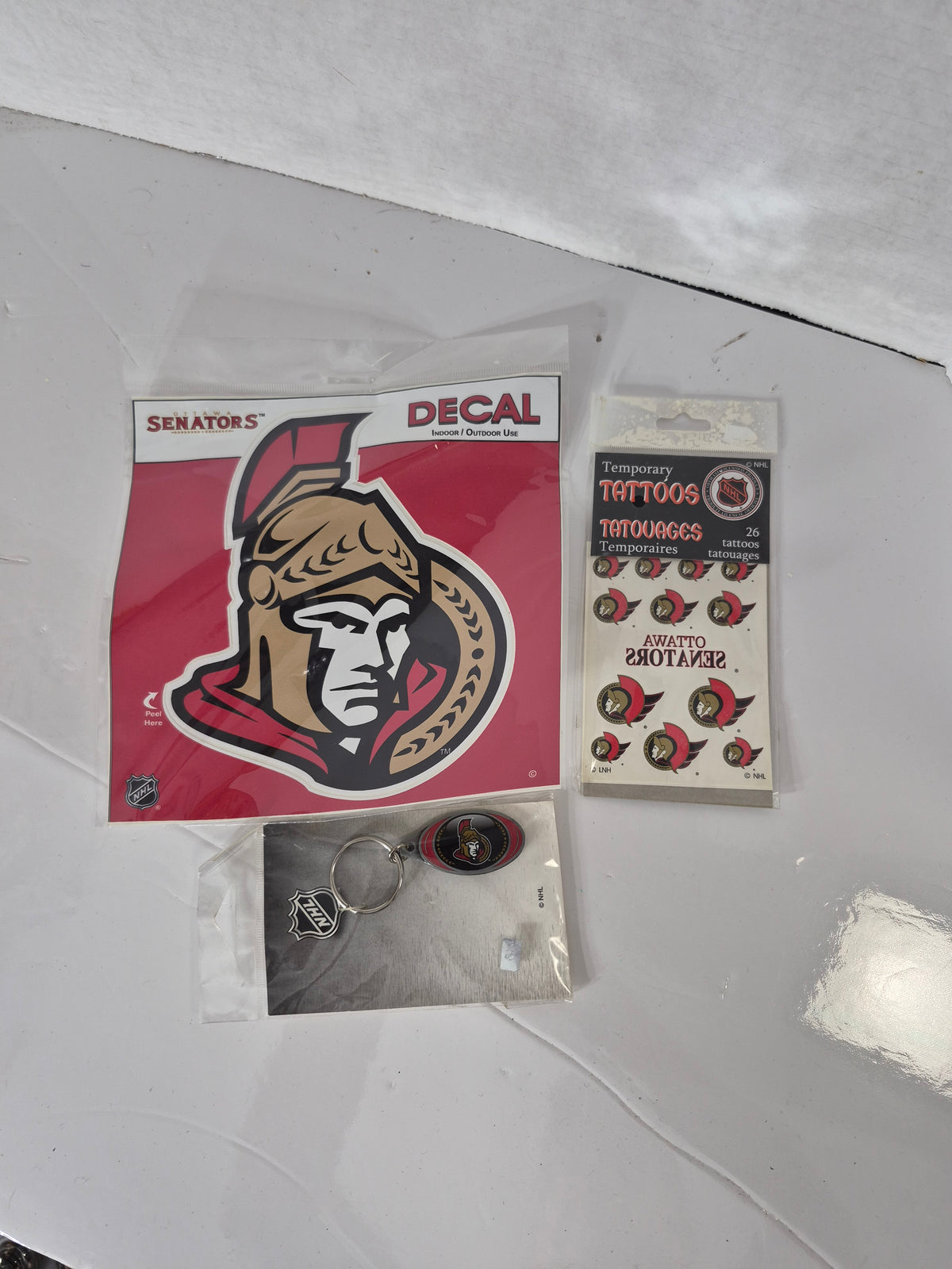 Ottawa Senators NHL Fan Bundle – Decal, 26 Temporary Tattoos & Keychain