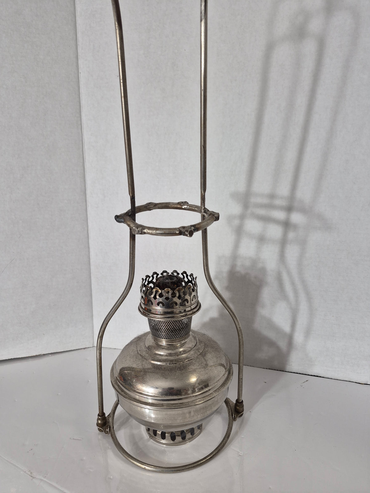 Aladdin Model 6 Nickel Kerosene Hanging Lamp Font with Burner – 1915-16