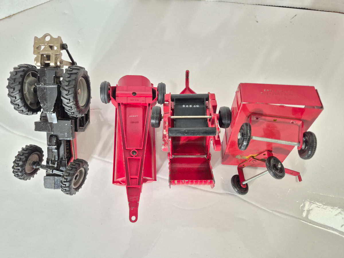 Vintage Ertl International Farm Toy Lot – Case 2294 Tractor, 2400 Baler, Auger and Wagon – 1/32