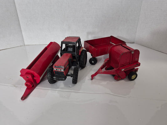 Vintage Ertl International Farm Toy Lot – Case 2294 Tractor, 2400 Baler, Auger and Wagon – 1/32