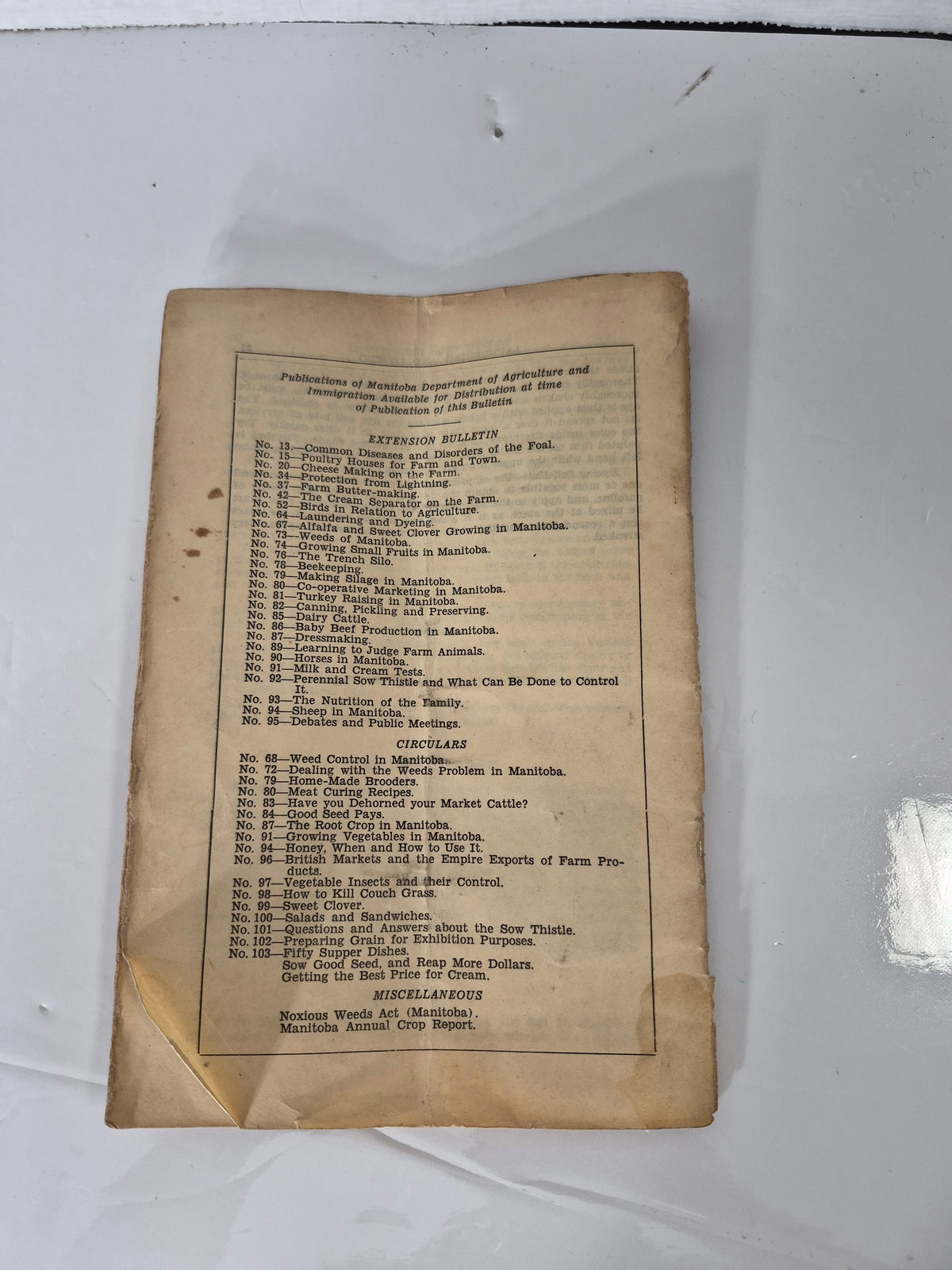 1930 Manitoba Farmers' Library Bulletin No. 64 – Laundering and Dyeing – Third Edition