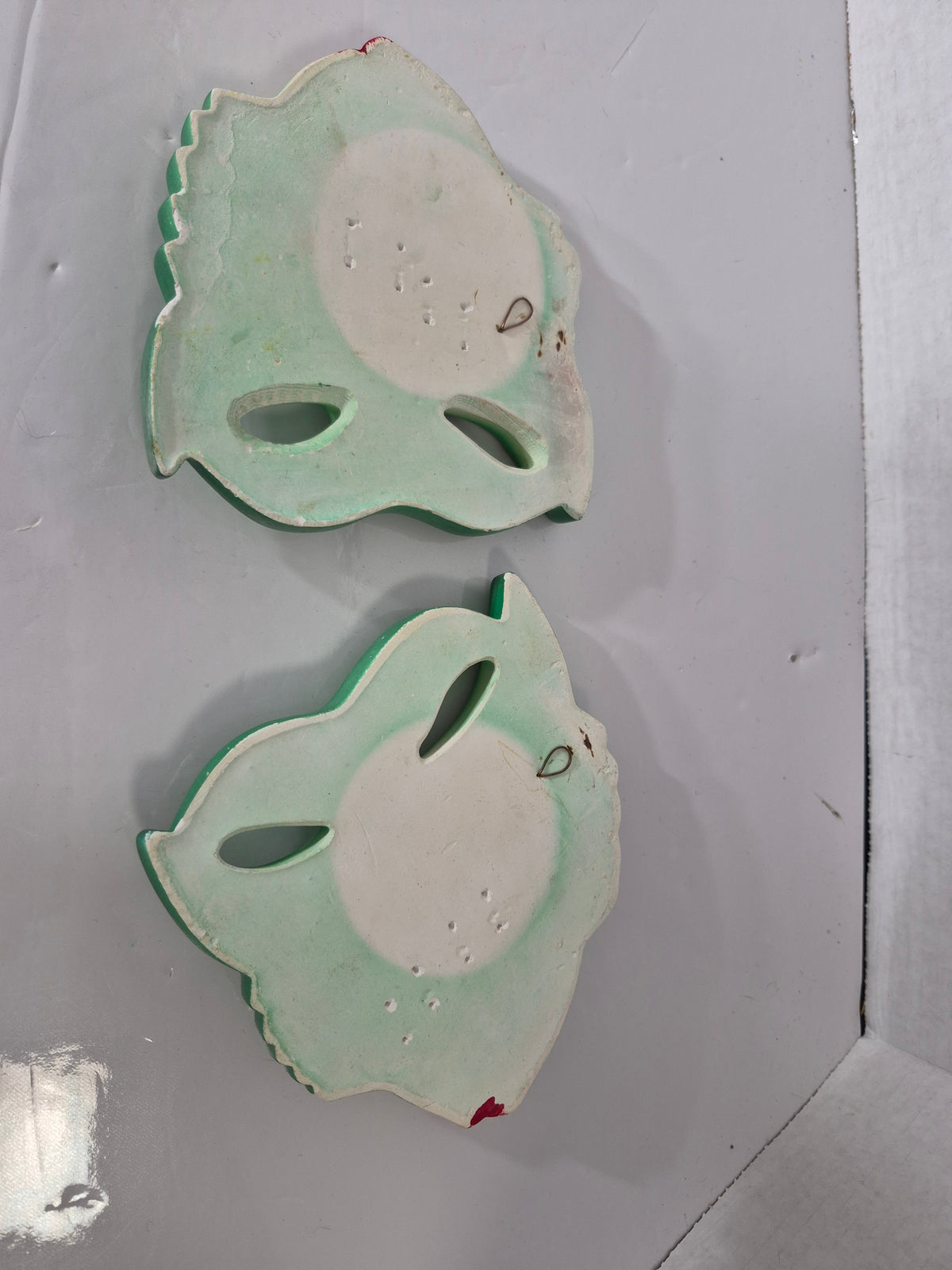 Vintage Chalkware Kissing Fish Wall Plaques – Pair – Green with Red Lips – 6 x 5.5 in.