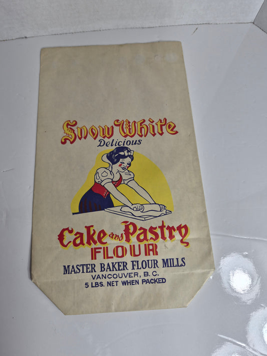 Snow White Cake and Pastry Flour Paper Bag – Master Baker Flour Mills, Vancouver B.C. – 8.5 x 14.5 in.