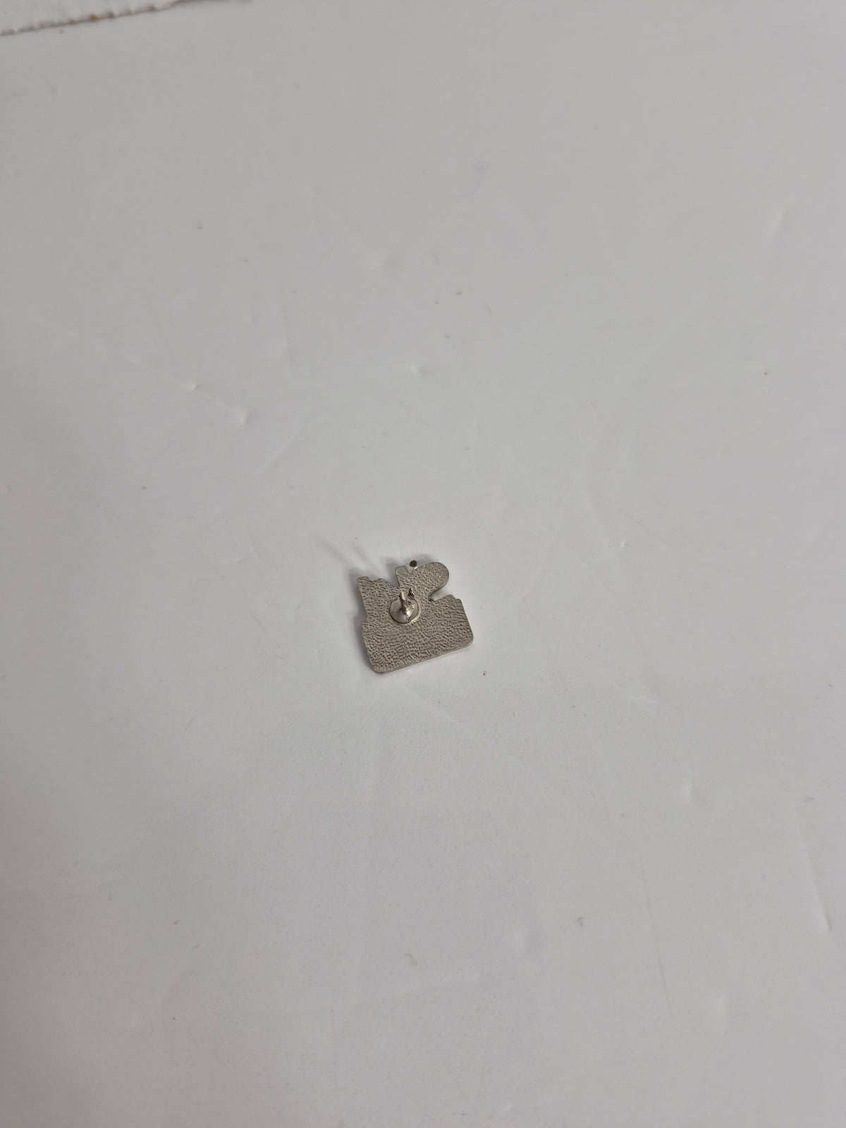 Molson Nordic SKI Letter Lapel Pin Silver-Tone