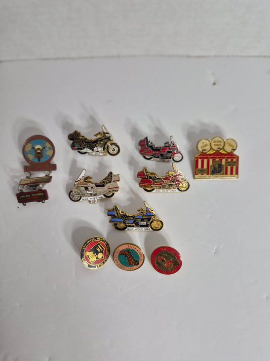Vintage Gold Wing & Daytona Bike Week Pin Lot – 10 Enamel Pins, 1988–1994 – GWRRA, Wing Ding, GWTA Participant with Mileage Dangles
