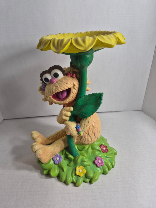 Zoe Sesame Street Bird Feeder – 2007 Sesame Workshop – Loblaws Canada Garden Statue – Sunflower Dish – About 8 x 11 Inches