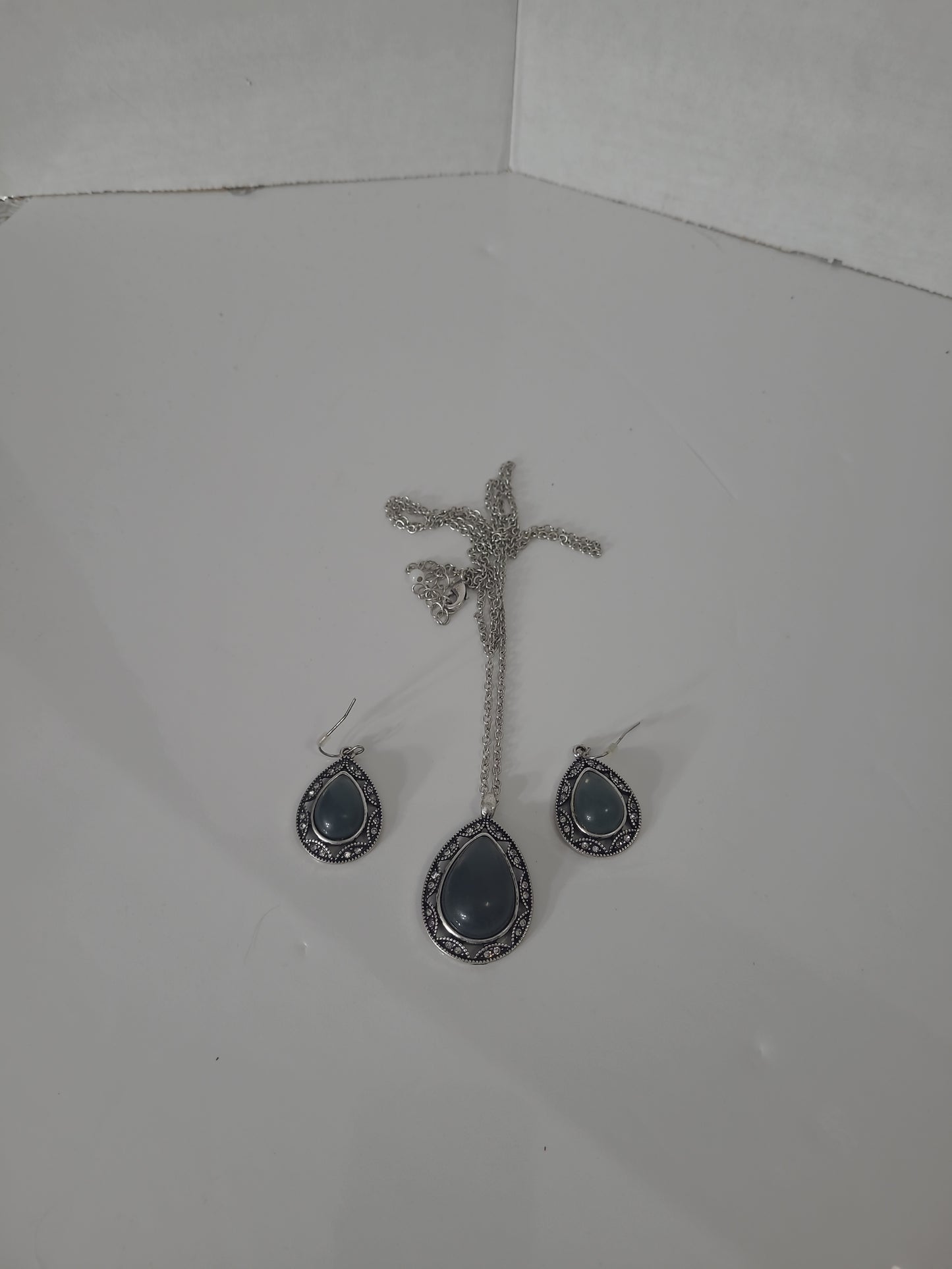 Vintage Avon Blue-Grey Teardrop Necklace and Earrings Set