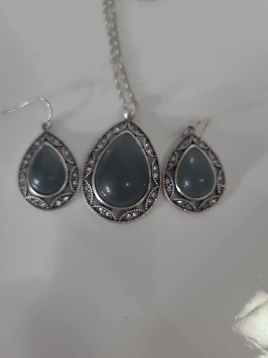Vintage Avon Blue-Grey Teardrop Necklace and Earrings Set