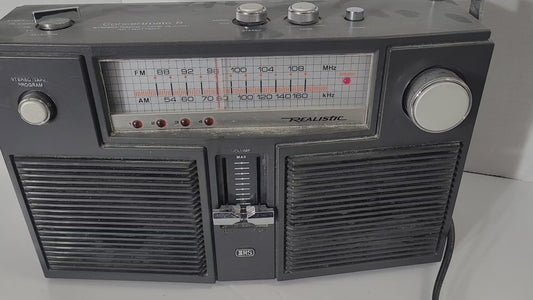 Vintage Realistic Concertmate 8 AM/FM Stereo Radio & 8-Track Player – Model 14-920A